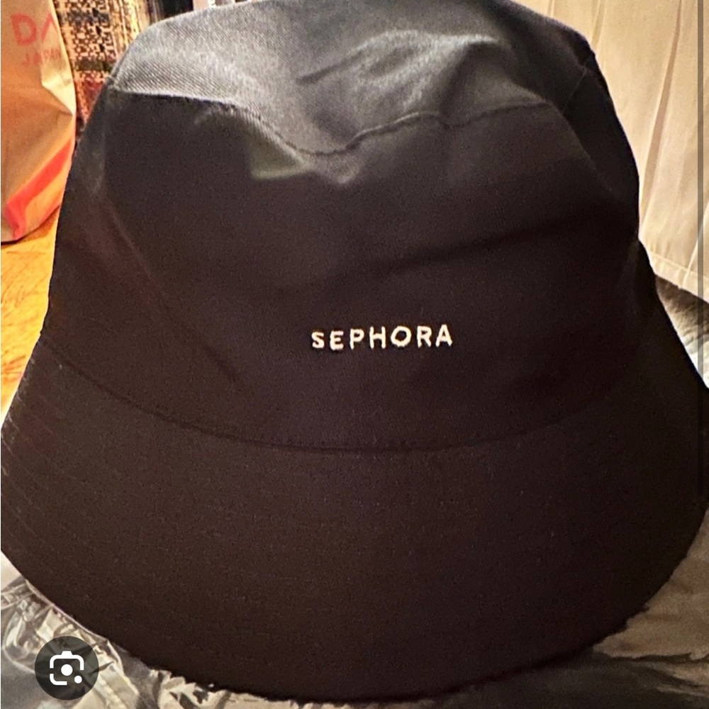Sephora bucket hat